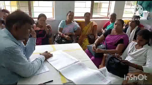 सूरजगढ़ा-स्थानीय सामुदायिक स्वास्थ्य केंद्र सूरजगढ़ा में स्वास्थ्य प्रबंधक के साथ सभी एएनएम की हुई साप्ताहिक बैठक