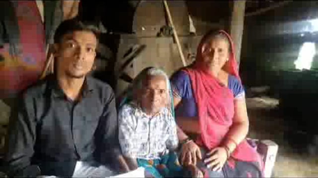 इंसाफ के लिए दर दर भटक रहे चोरथरी निवासी पीड़ित परिवार