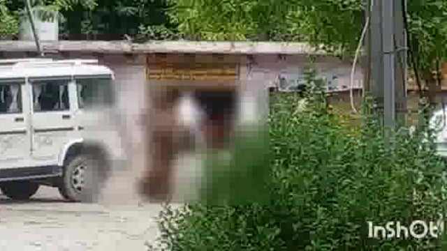 दो बच्चों की मां को प्रेमी के साथ रहने की जिद को लेकर किया कोर्ट ने प्रेमी के सुपुर्द