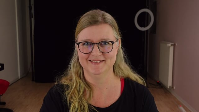 Video-Thumbnail Britta Adams
