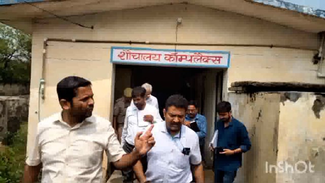 मथुरा जिला अधिकारी पुलकित खरे ने किया राजकीय अनुसूचित जाति छात्रावास का औचक निरीक्षण