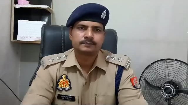  थाना बिधूना क्षेत्रान्तर्गत नहर में एक शव मिलने की सूचना के सम्बन्ध में क्षेत्राधिकारी बिधूना श्री अशोक कुमार द्वारा 