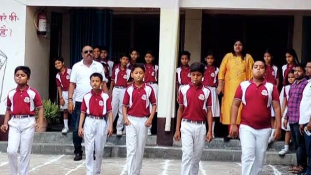 एम के पब्लिक स्कूल में खेल कुद प्रतियोगिता का आयोजन किया गया 