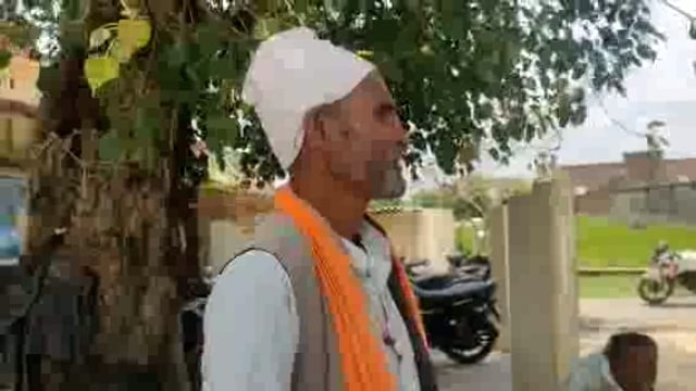 धोबहा पठान डीह निवासी व्यक्ति ने अपने बेटे के ऊपर मारने पीटने का लगाया आरोप कठेला थाने में दी तहरीर