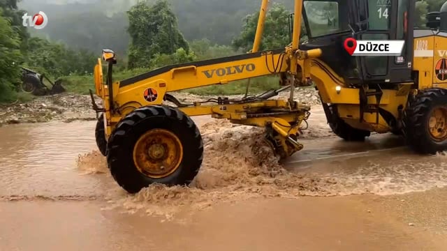 Düzce’de Aşırı Yağışlar Yığılca Yolunu Kısmen Trafiğe Kapattı