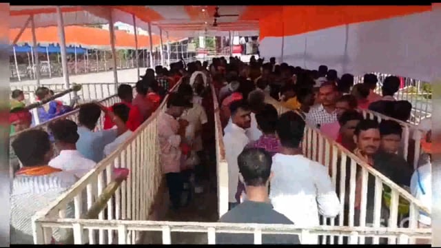 लखीसराय जिले के सुप्रसिद्ध अशोक धाम मंदिर परिसर में लाखों शिव भक्तों ने किया भोले शंकर पर जलाभिषेक