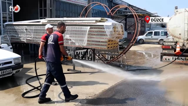 Başkan Özlü Esnafı Yalnız Bırakmadı