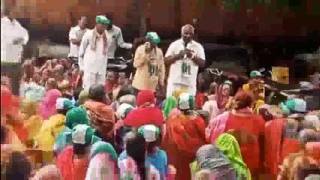 येत्या पावसाळी अधिवेशनामध्ये ज्येष्ठ नागरिकांना दरमहा पाच हजार रुपये पेन्शन सुरू करावी यासाठी आटपाडीत मोर्चा