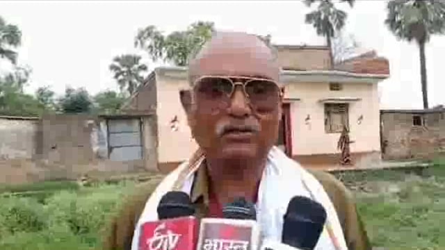  मैरिटार निवासी पीड़ित व्यक्ति ने निजी जमीन पर अतिक्रमण करने का आरोप लगाते हुए जिला प्रशासन से लगाई न्याय की गुहार