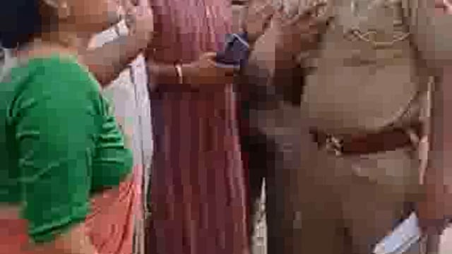 औरंगाबाद मैं बन रही मस्जिद निर्माण को हिंदूवादी संगठन ने पुलिस बुलाकर रुकवाया