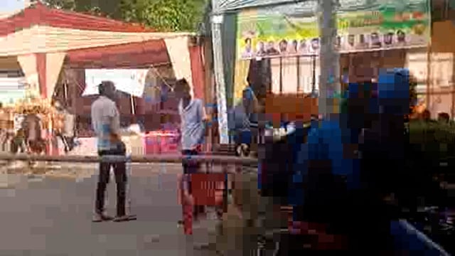 सहारनपुर शहर में मेडिकल कैंप के द्वारा कांवरियों की सेवा की जा रही है बहुत ही दूर दूर से हरियाणा पंजाब से कॉमेडी सहारनपु