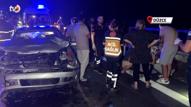 5 Aracın Karıştığı Kazada 14 Kişi Yaralandı