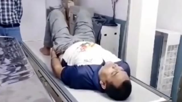 चांदन डैम रोड में मनियारपुर हाई स्कूल के शिक्षक बाइक दुर्घटना में गंभीर रूप से जख्मी हो गए। 