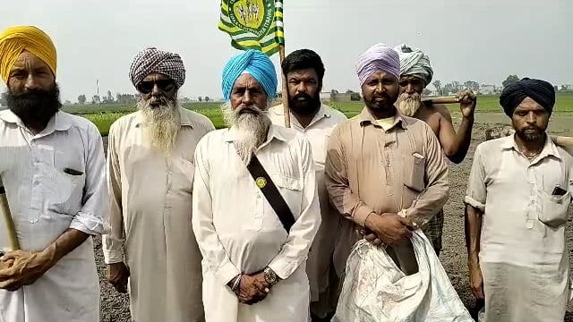 भारतीय किसान यूनियन एकता आजाद ने किसानों के लिए धान की रूपाई