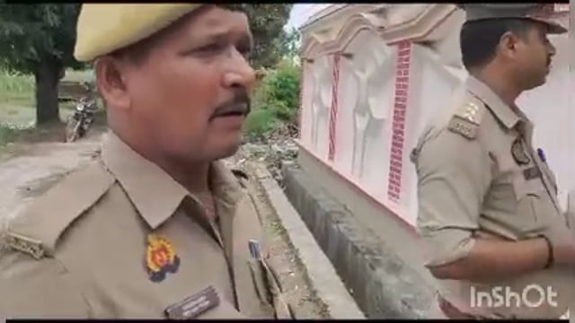 दो आरोपियों पर न्यायालय ने गैर जमानती वारंट किया जारी पुलिस ने दुग्गी मिनादी कर चिपकाए पोस्टर