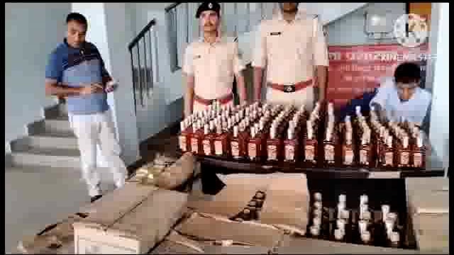 बांका जिले के सुईया पुलिस ने 357 लीटर विदेशी शराब किया जब्त, चालक फरार