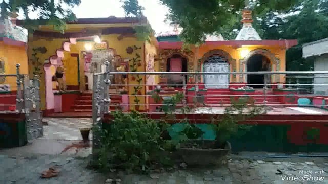सावन मास की दूसरी सोमवारी पर शिव मंदिर में की श्रद्धालुओं ने भोलेनाथ की पूजा अर्चना