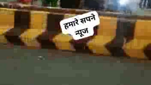 Saharanpur Mein police se ladkiyon ka maarpeet ka video viral Nashe ki halat mein Thi ladkiyan