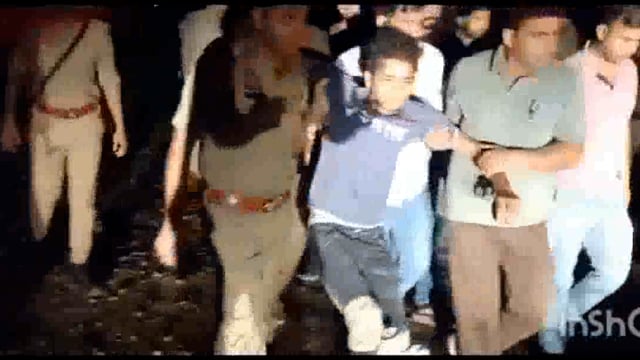 थाना हाईवे व एसओजी टीम की 25000 के इनामी लुटेरे से हुई मुठभेड़ गोली लगने के बाद घायल अवस्था में गिरफ्तार किया