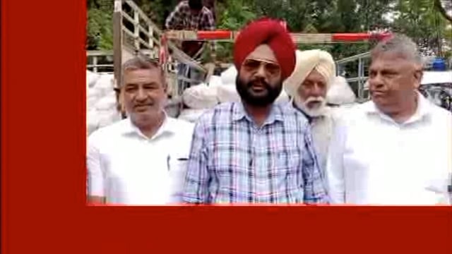 आड़ती एसोसीएशन ने राशन। दिया