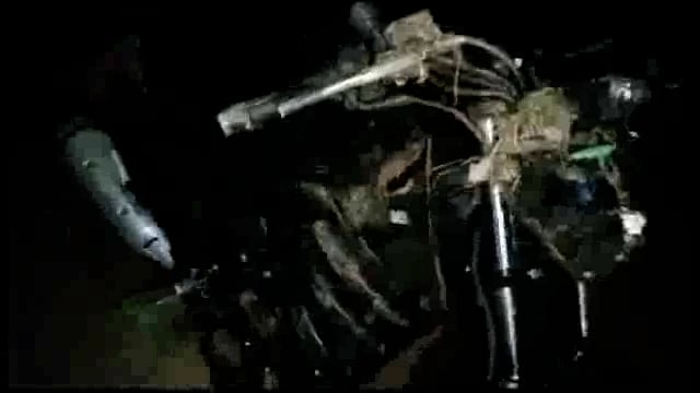 मेंढियानाथ पुल पर एक ट्रक ने बाइक में मारी टक्कर बाल बाल बचे बाइक सवार