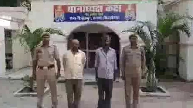 जुड़ीकुइयां में बाढ़ राहत चौपाल कार्यक्रम का हुआ आयोजन DM संजीव रंजन रहे मौजूद