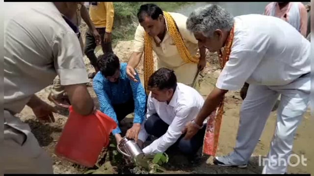 वन महोत्सव के दौरान ग्राम पंचायत फोंडर में किया गया वृक्षारोपण