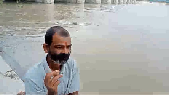 मथुरा गोकुल बैराज महेश पंडित जी से यमुना महारानी के बारे में चर्चा रिपोर्टर लक्ष्मण सिंह