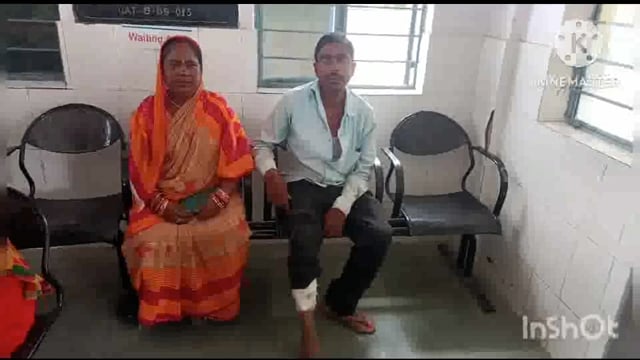 सूरजगढ़ा नगर परिषद क्षेत्र के 23नंबर वार्ड पार्षद के पति को मारपीट कर किया गया जख्मी सूरजगढ़ा सीएचसी में किया गया इलाज