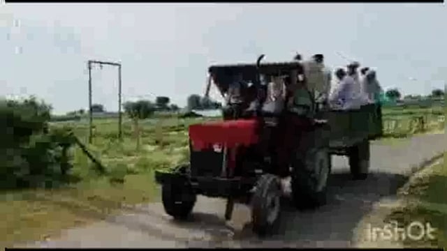 बलदेव ब्लाक प्रमुख जिला पंचायत सदस्य  ने रामवीर सिंह  भरगर द्वारा बाढ़ प्रभावित क्षेत्रों अकोष मैं राहत सामग्री बाटी