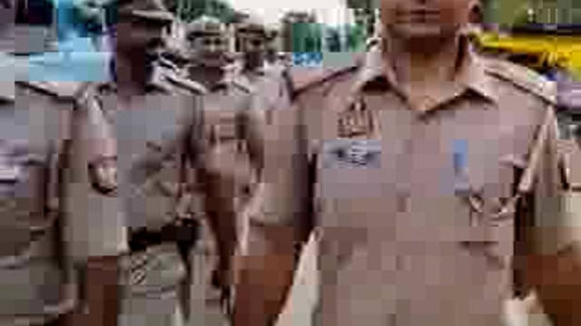 पाकिस्तान से भारत आई सीमा हैदर मामले को लेकर SP के निर्देश पर त्रिलोकपुर पुलिस अलर्ट थाना क्षेत्र किया गस्त