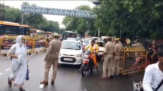 माननीय मुख्यमंत्री के आगमन को लेकर जाम की समस्या से निपटने के लिए हर तरह से मुस्तैद दिखाई दी पुलिस