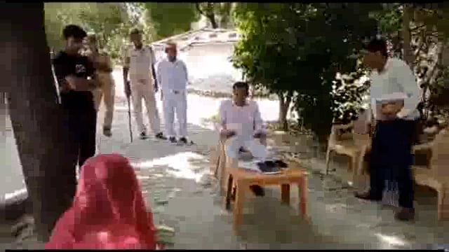 न्यायिक उपजिलाधिकारी राजकुमार बैठा ने वरासत अभियान के तहत गांवों में लगाया चौपाल, सुनी समस्या