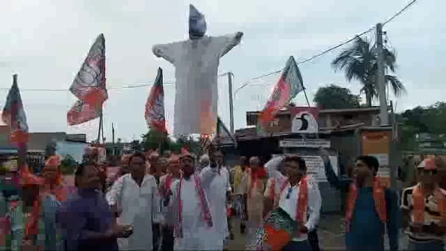 बिजली बिल के विरोध में अमरपुर प्रखंड के 33 जगहों पर बीजेपी कार्यकर्ताओ ने फूंका मुख्यमंत्री का पुतला 