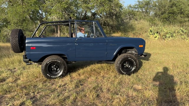 1975 Ford Bronco by KrisLH