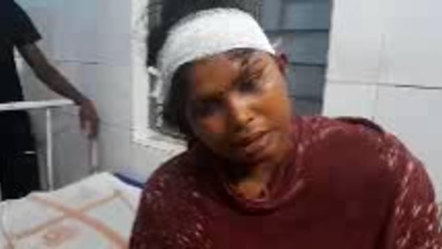 लहना गांव में गाली गलौज को लेकर  परिवार के लोगों ने किया मारपीट महिला घायल पीएचसी में कराया गया इलाज.