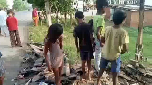 कोल्ड स्टोरेज के समीप गुमटी में आग लगने से गैस सिलेंडर फटा, गुमटी के उड़े परखच्चे