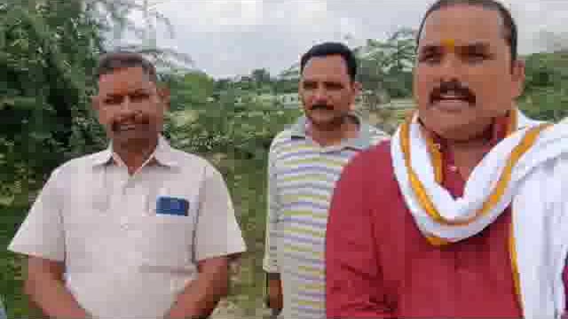 हीरागंज रजबहा नहर में पानी ना आने पर प्रधान संघ ब्लाक अध्यक्ष सुधा तिवारी ने बड़ा आरोप नहर विभाग के अधिकारियों पर लगाया,