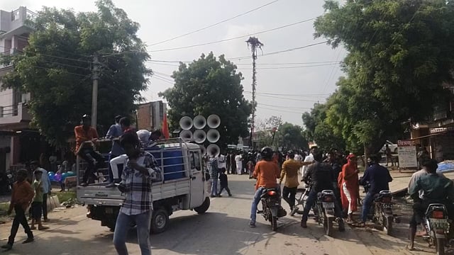 बिहार बाजार में शांतिपूर्ण संपन्न हुआ मोहर्रम का पर्व थाना प्रभारी त्रिलोकी नाथ पांडे पुलिस बल के रहे मौजूद,