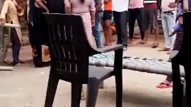 दबंगों ने किया पत्रकार पर घर में घुसकर हमला जान से मारने की धमकी