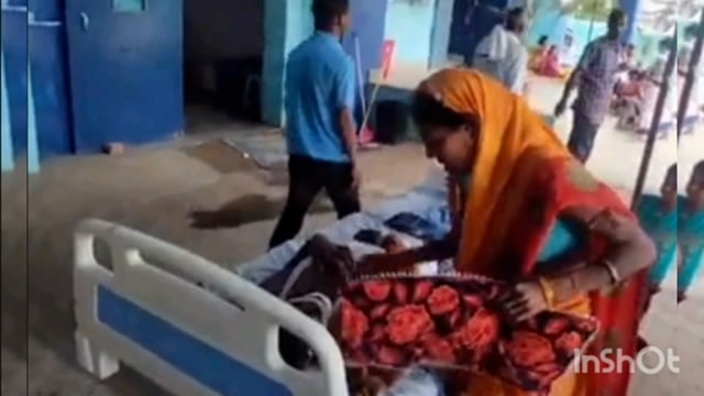 केराजोर गांव निवासी बसमाता गांव के पास सड़क दुर्घटना में जख्मी, सामुदायिक स्वास्थ्य केंद्र में चल रहा है इलाज