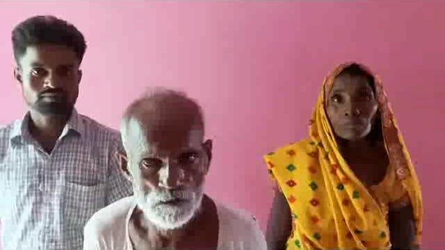 बाघराय थाना क्षेत्र के देवर पट्टी के कजियाना की महिला ने लगाया पड़ोसी पर आरोप पति मंदबुद्धि होने के कारण बैनामा करालीजमीन