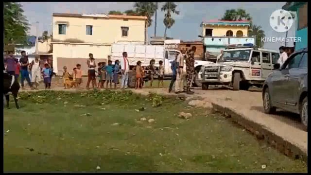 प्रखंड आपूर्ति पदाधिकारी फुल्लीडुमर ने कालाबाजारी की नीयत से घर में भंडारित किए सरकारी अनाज को किया जप्त,,मचा हड़कंप