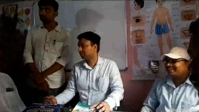 ठेकाही में वीडियो व मुखिया ने संयुक्त रूप से की समुदाय पुस्तकालय का उद्घाटन