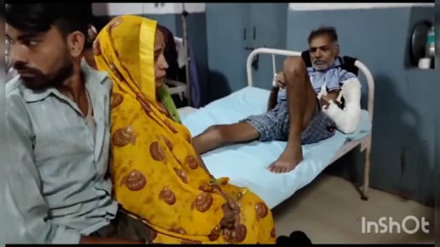 लोहवन में ताऊ के लड़के ने परिजनों के साथ की मारपीट दो घायल जिला अस्पताल में कराया भर्ती