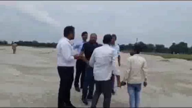 गोंडा बालू भंडार पर राजस्व विभाग और पुलिस की संयुक्त टीम ने की छापेमारी