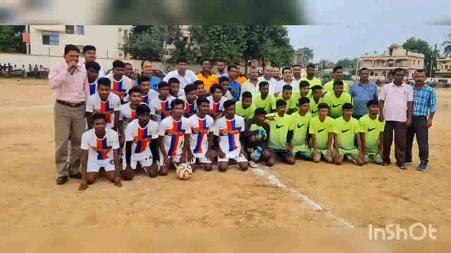 *झामा मैदान में चल रहे फुटबाल टूर्नामेंट में समुखिया टीम ने मारी बाजी, घुठिया 2,1 से पीछे*