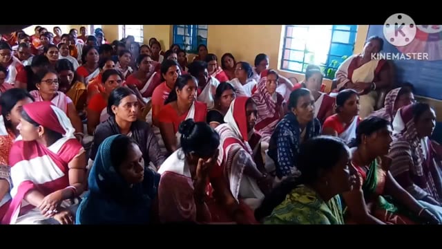 बाल विकास परियोजना पदाधिकारी फुल्लीडुमर ने आंगनबाड़ी सेविकाओं के साथ की समीक्षा बैठक