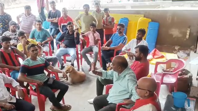 बाघराय थाना के बिहार बाजार में शिव मंदिर में 22अगस्त को होने वाले जलाभिषेक को लेकर व्यापार मंडल बिहार की बैठक हुई संपन्न