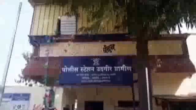 कौळखेड रोडवर ऑटोसह देशी दारू पकडली 1 लाख 3 हजार रुपयांचा मुद्देमाल केला जप्त